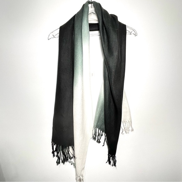 Pashmina Green White Ombre Flat Knotted Fringe Cashmere Wool Silk Scarf NWOT - Picture 10 of 16
